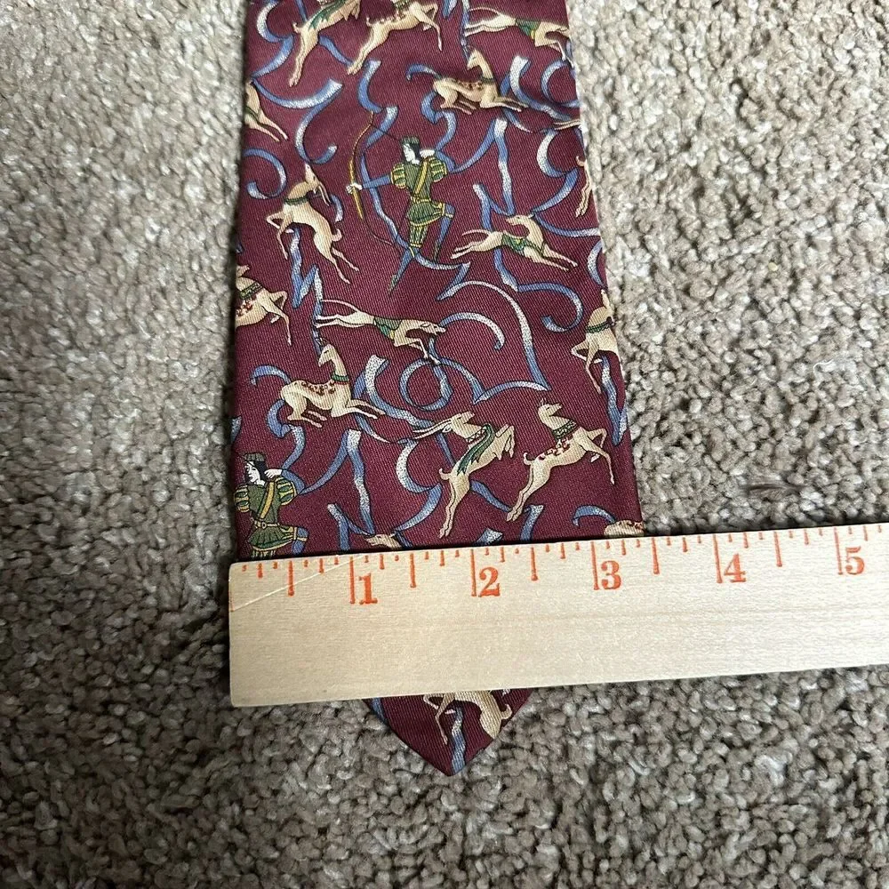 Salvatore Ferragamo Tie Silk Burgundy Animals & Deer Hunters,‎ Dogs , Italy